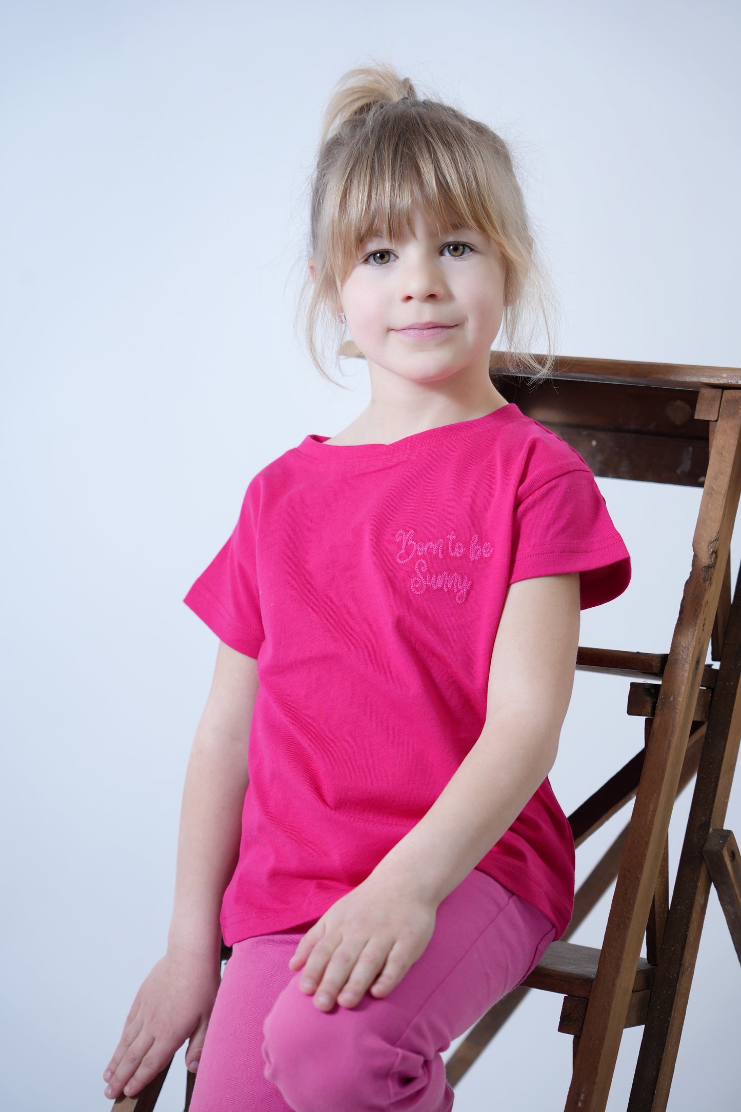 T-shirt brodé rose
